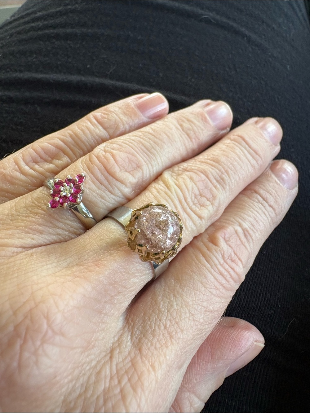Set of 2 rings made from vintage clip earrings. Size adjustable.